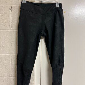 Adidas own the run clima cool black camo leggings with mesh accents size small